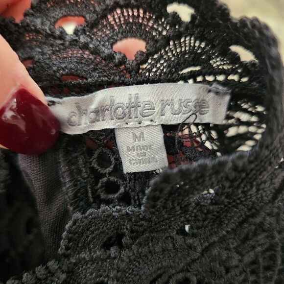 Charlotte Russe Crochet Lace Flutter Sleeve Halter Style Mini Dress Black Medium - Picture 4 of 9